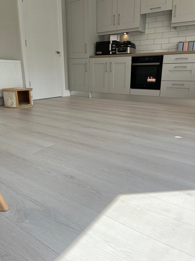 Baum Aqua Plus Everest Oak Long Plank 12mm (Laminate Flooring)