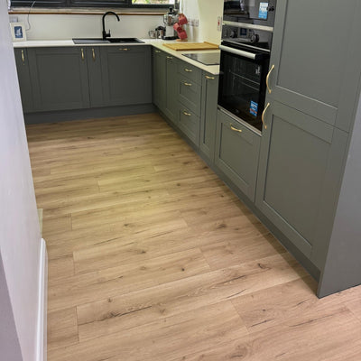 Konig Essence Pro Pale Oak Robust 12mm - Wood Floor Store