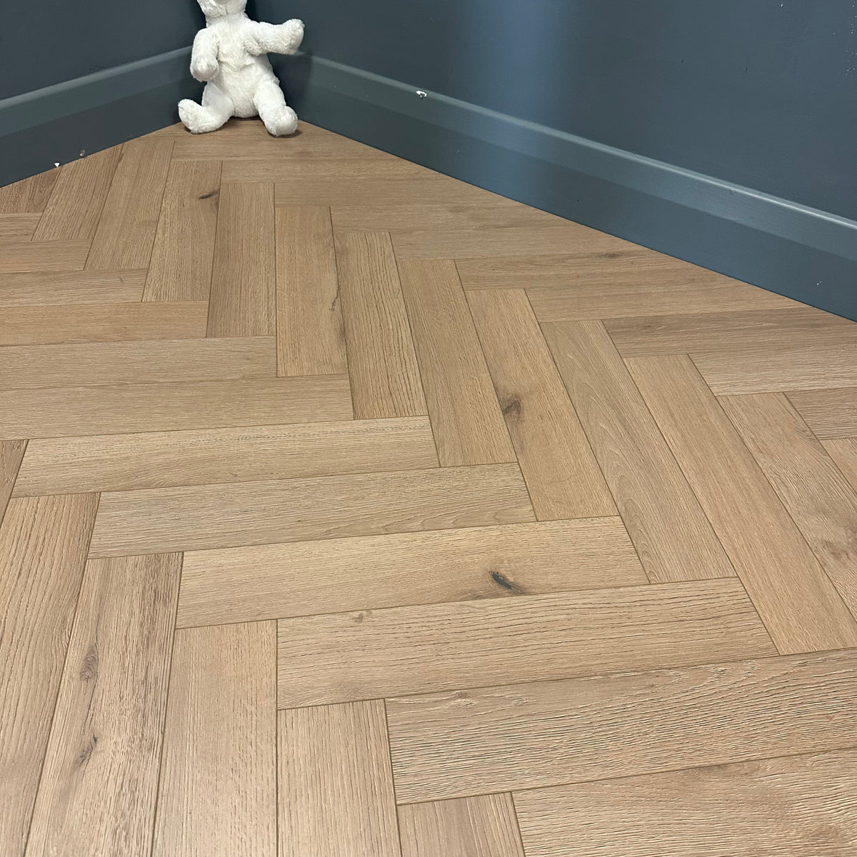 Konig Prestige Forest Oak Herringbone