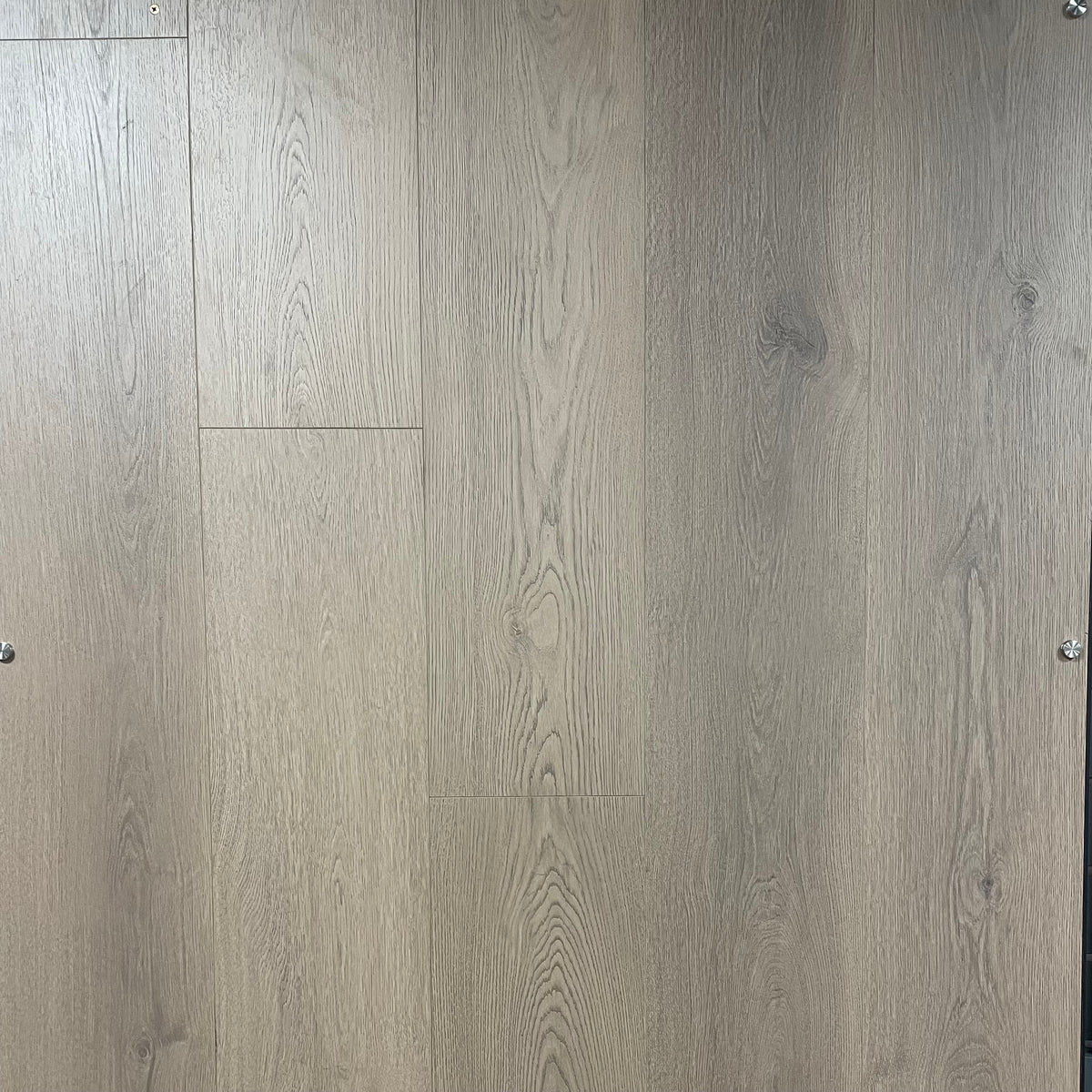 Baum Aqua Plus Heritage Oak Long Plank 12mm