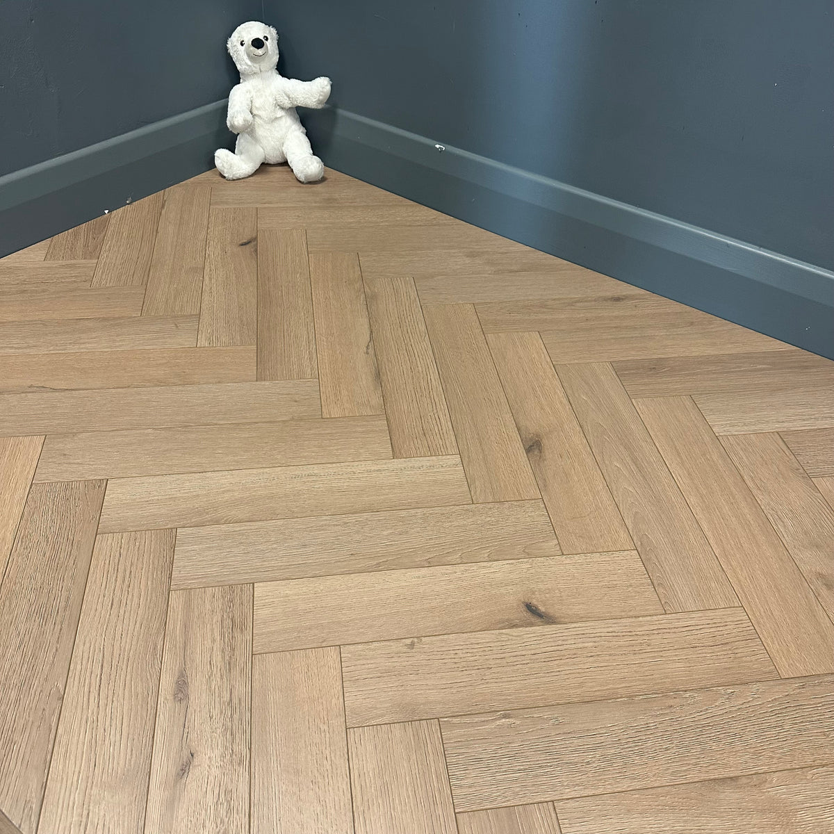 Konig Prestige Forest Oak Herringbone