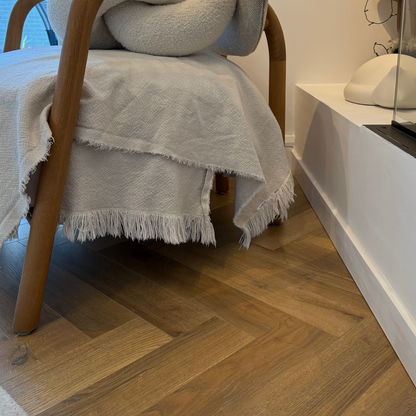 Konig Prestige Farmhouse Oak Herringbone (Laminate Flooring)