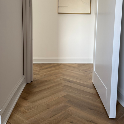 Konig Prestige Farmhouse Oak Herringbone (Laminate Flooring)
