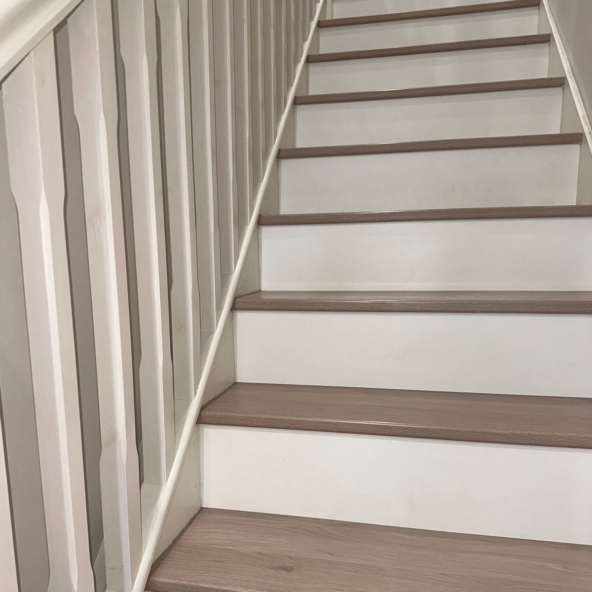 Glazed Oak 12mm Stair Nosing