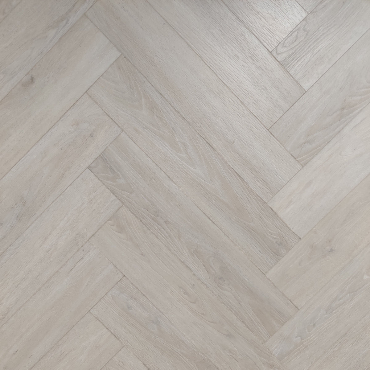 Karna Sand Oak Herringbone SPC