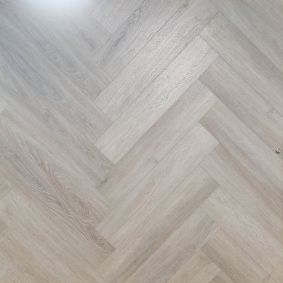 Karna Vienna Oak Herringbone SPC