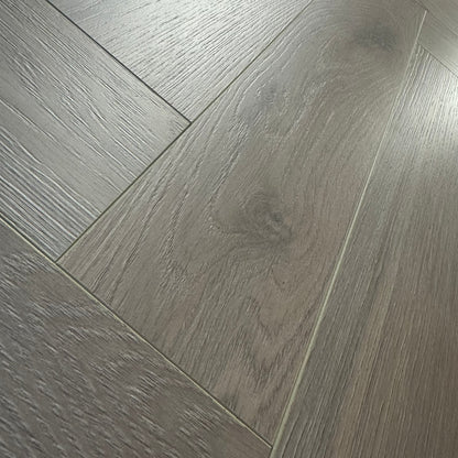 Konig Prestige Glazed Oak Herringbone (Laminate Flooring)