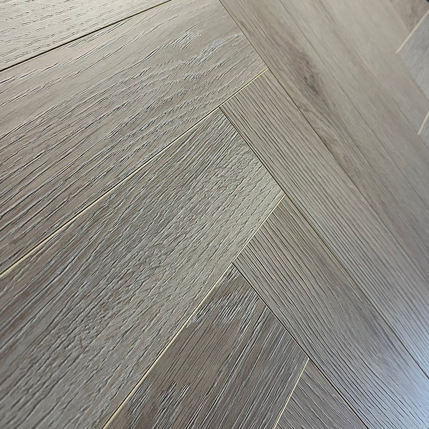 Konig Prestige Urban Oak Herringbone (Laminate Flooring)