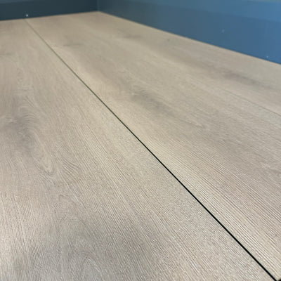 Baum Aqua Plus Meadow Oak Long Plank 12mm