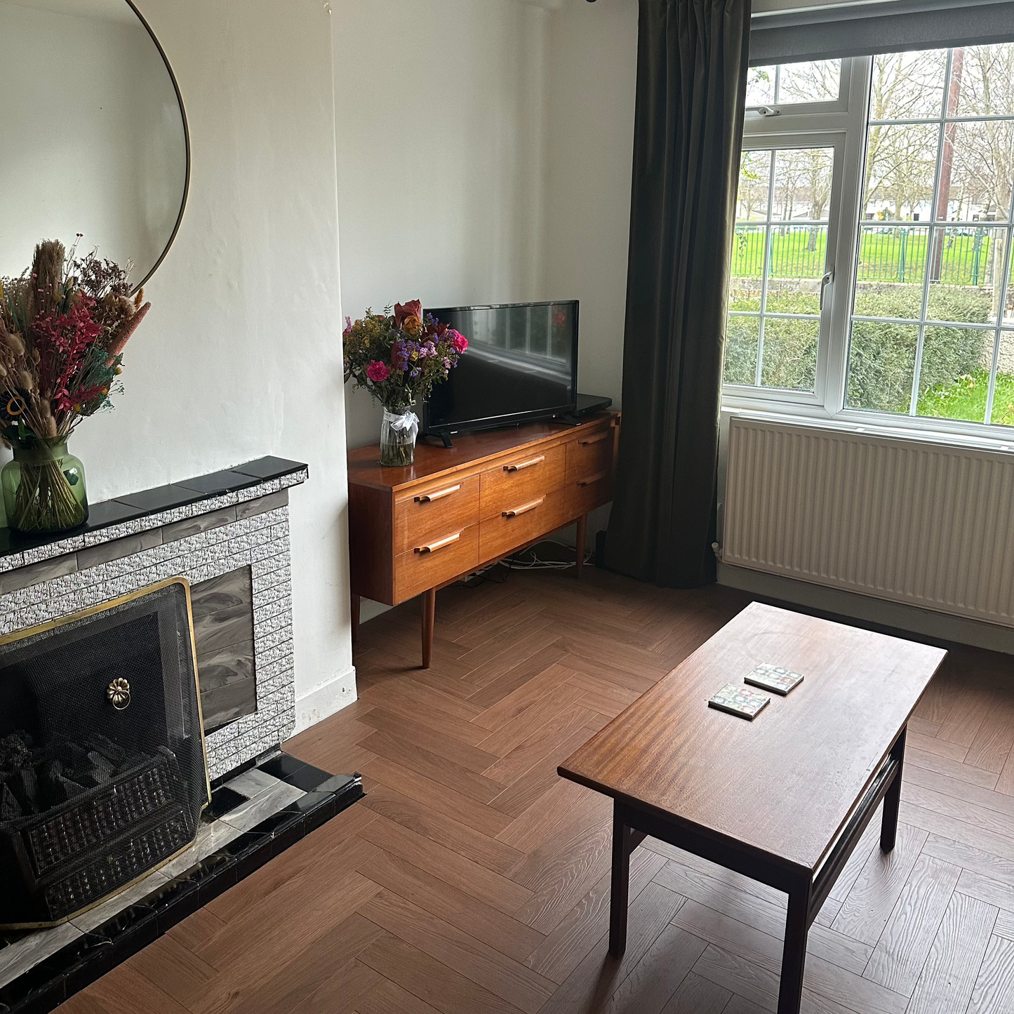 Konig Prestige Midnight Oak Herringbone (Laminate Flooring)
