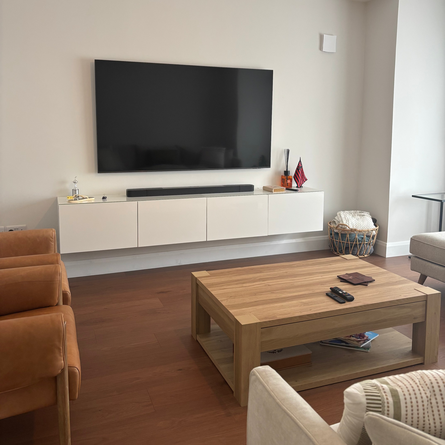 Konig Essence Pro Midnight Oak 12mm (Laminate Flooring)