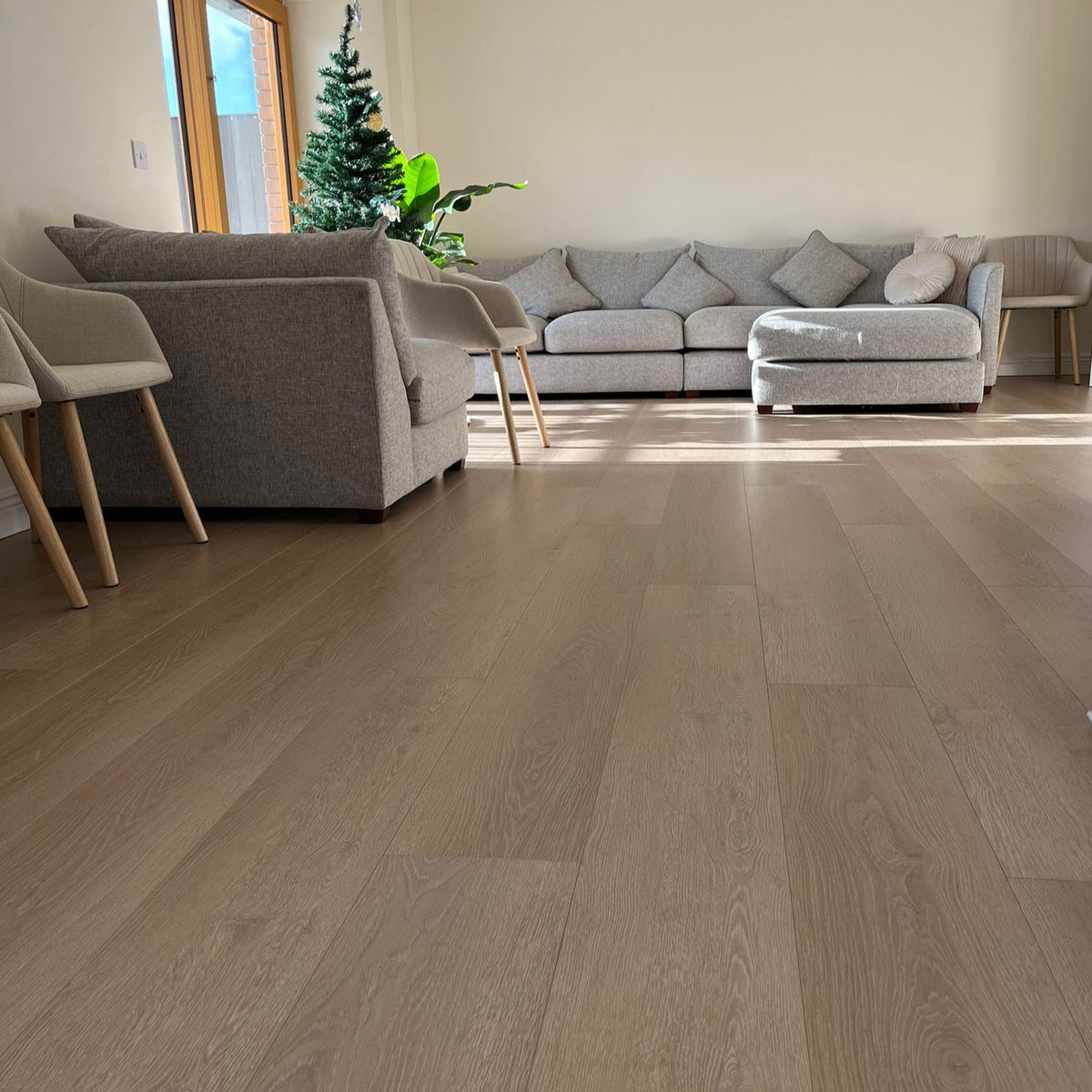 Baum Aqua Plus Washed Oak Long Plank 12mm