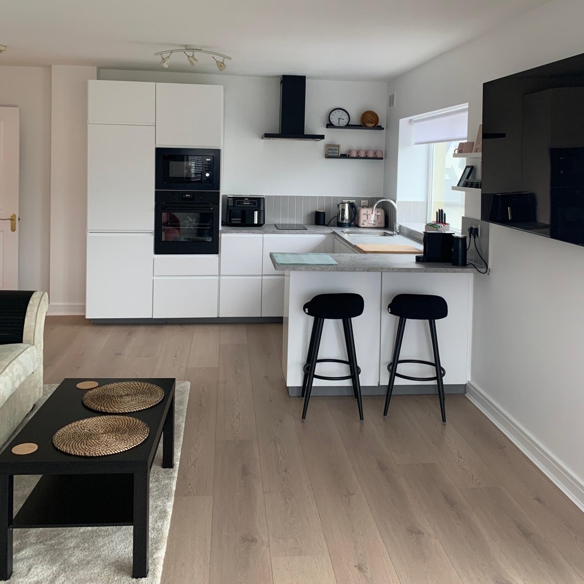 Baum Aqua Plus Meadow Oak Long Plank 12mm - Wood Floor Store