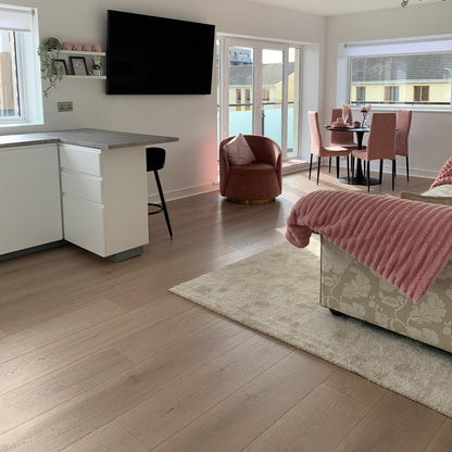 Baum Aqua Plus Meadow Oak Long Plank 12mm - Wood Floor Store