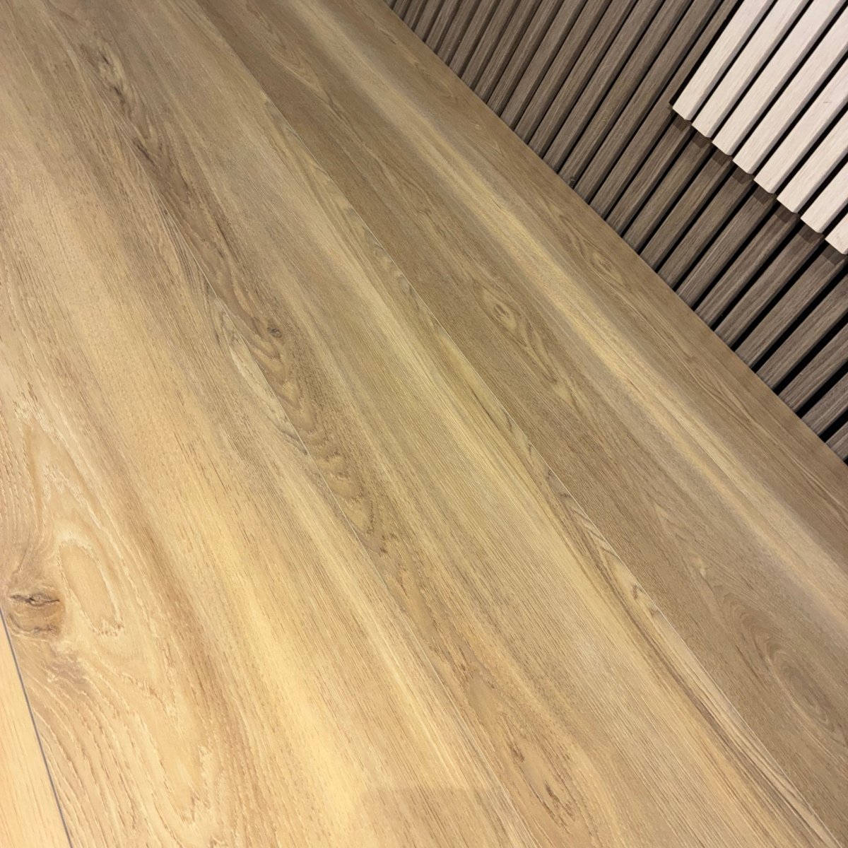 Karna Atlas Oak SPC - Wood Floor Store