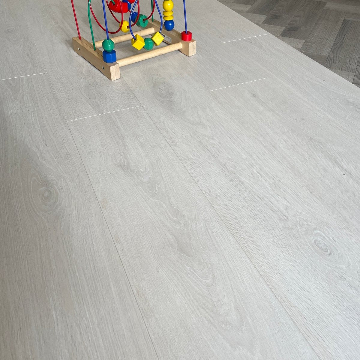 Konig Essence Alaska Oak 8mm - Wood Floor Store