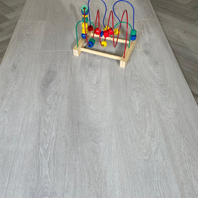 Konig Essence Hampton Grey Oak 8mm - Wood Floor Store