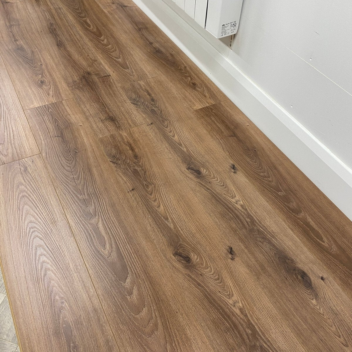 Konig Essence Mocha Oak 8mm - Wood Floor Store