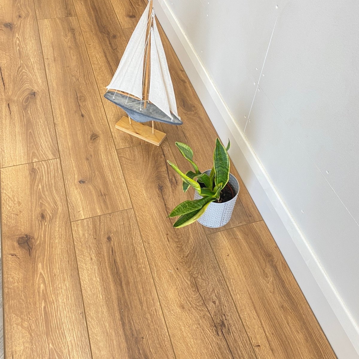 Konig Essence Oak Robust Fumed 8mm - Wood Floor Store