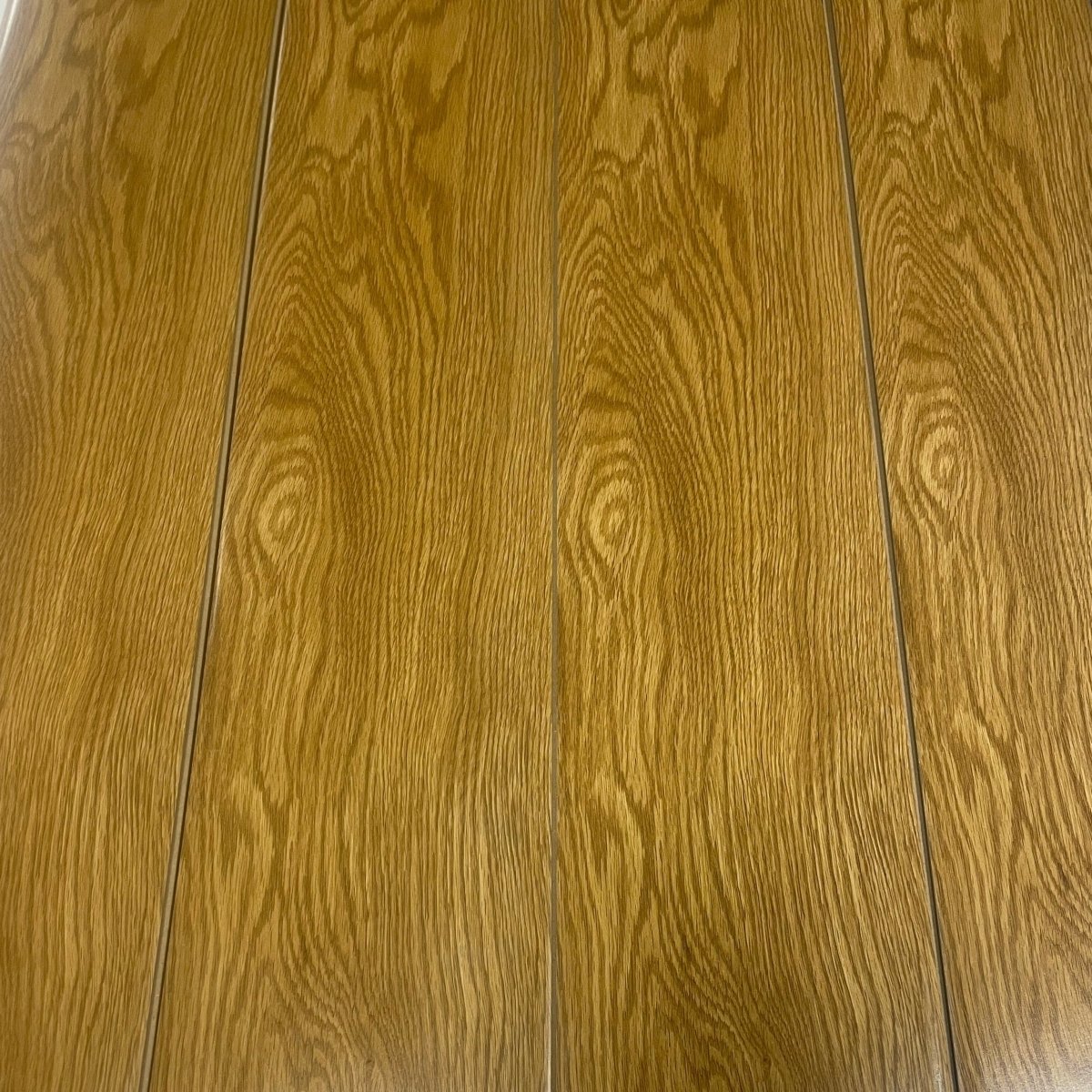 Konig Essence Pro Dark Oak Gloss 12mm - Wood Floor Store