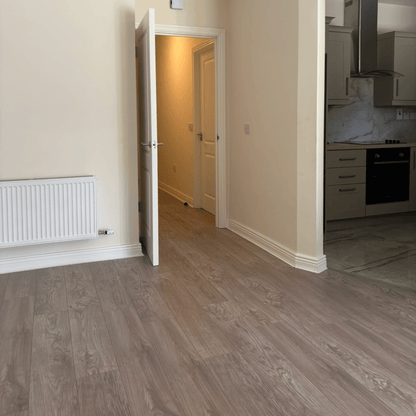 Konig Essence Pro Pale Grey Oak 12mm (Laminate Flooring) - Wood Floor Store