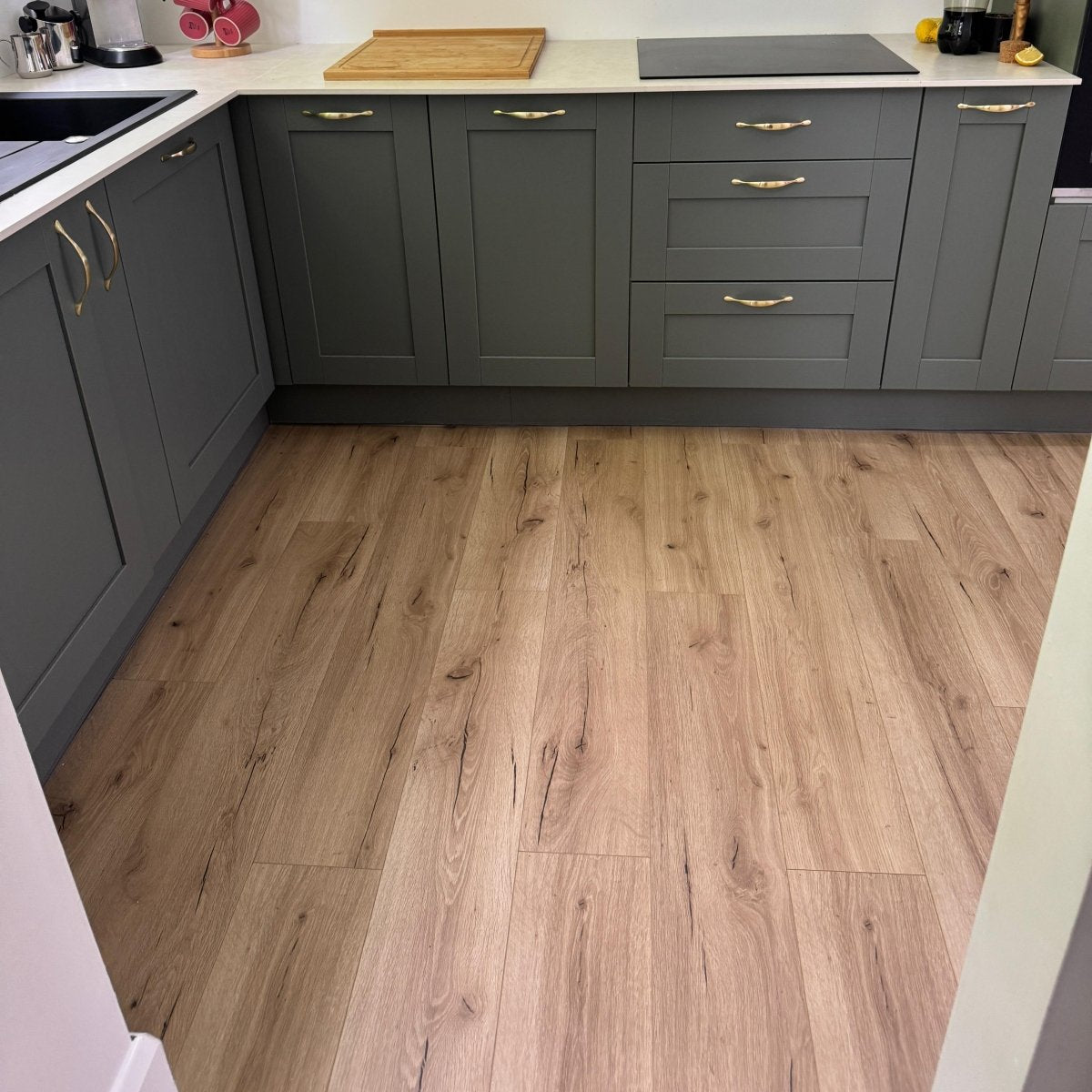 Konig Essence Pro Pale Oak Robust 12mm - Wood Floor Store