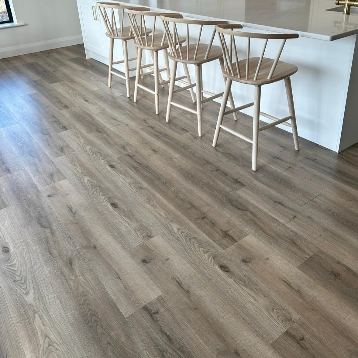 Konig Essence Pro Rustic Oak 12mm - Wood Floor Store