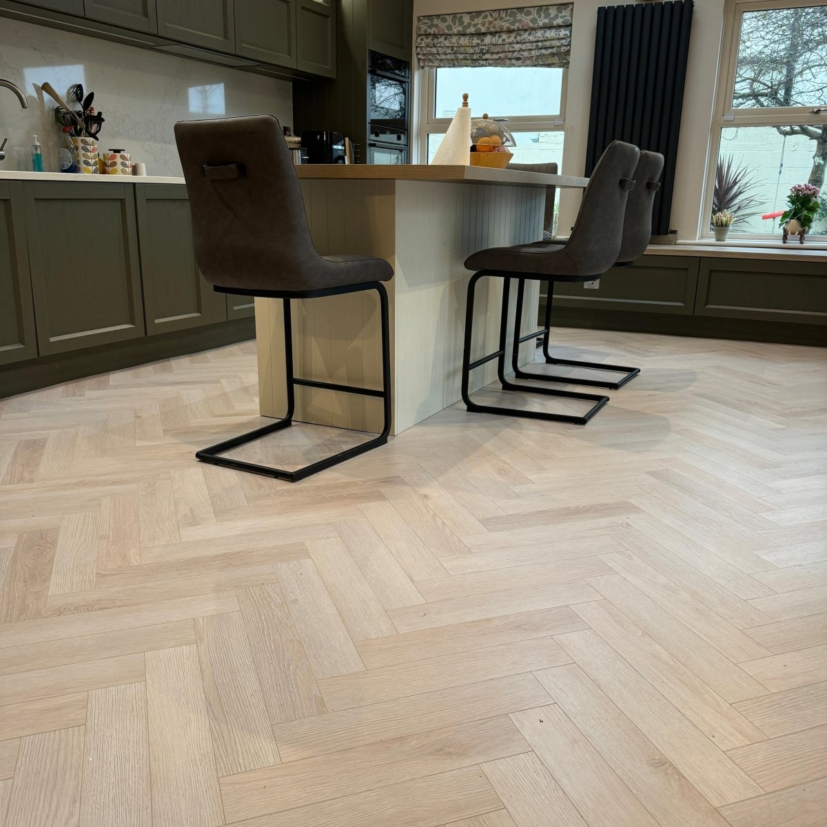 Konig Prestige Townhouse Oak Herringbone (Laminate Flooring) - Wood ...